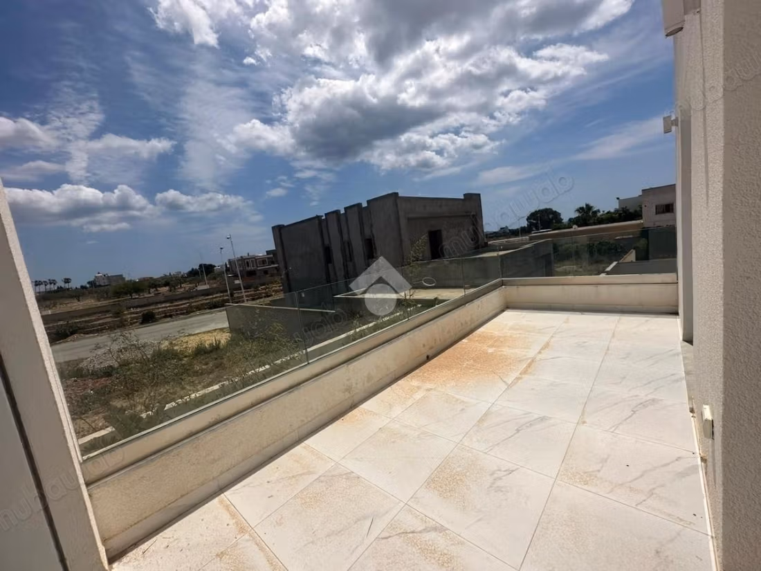 Villa indipendente in affitto