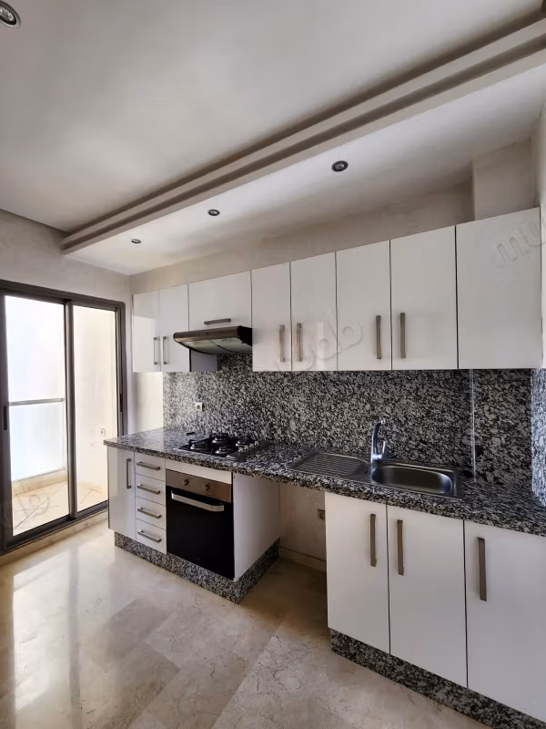 Appartamento di lusso da 73m2 nel quartiere Hermitage a 2 passi dal tram