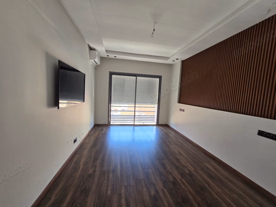 Renovated 3-bedroom apartment