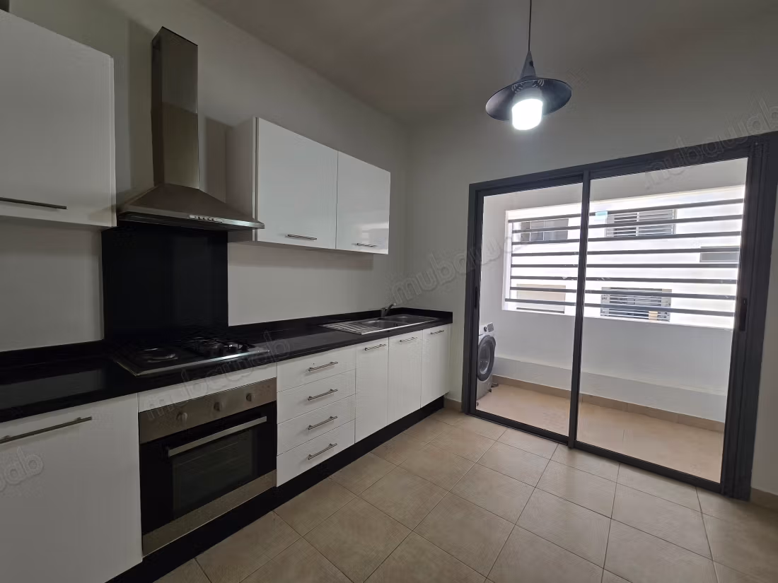 Renovated 3-bedroom apartment