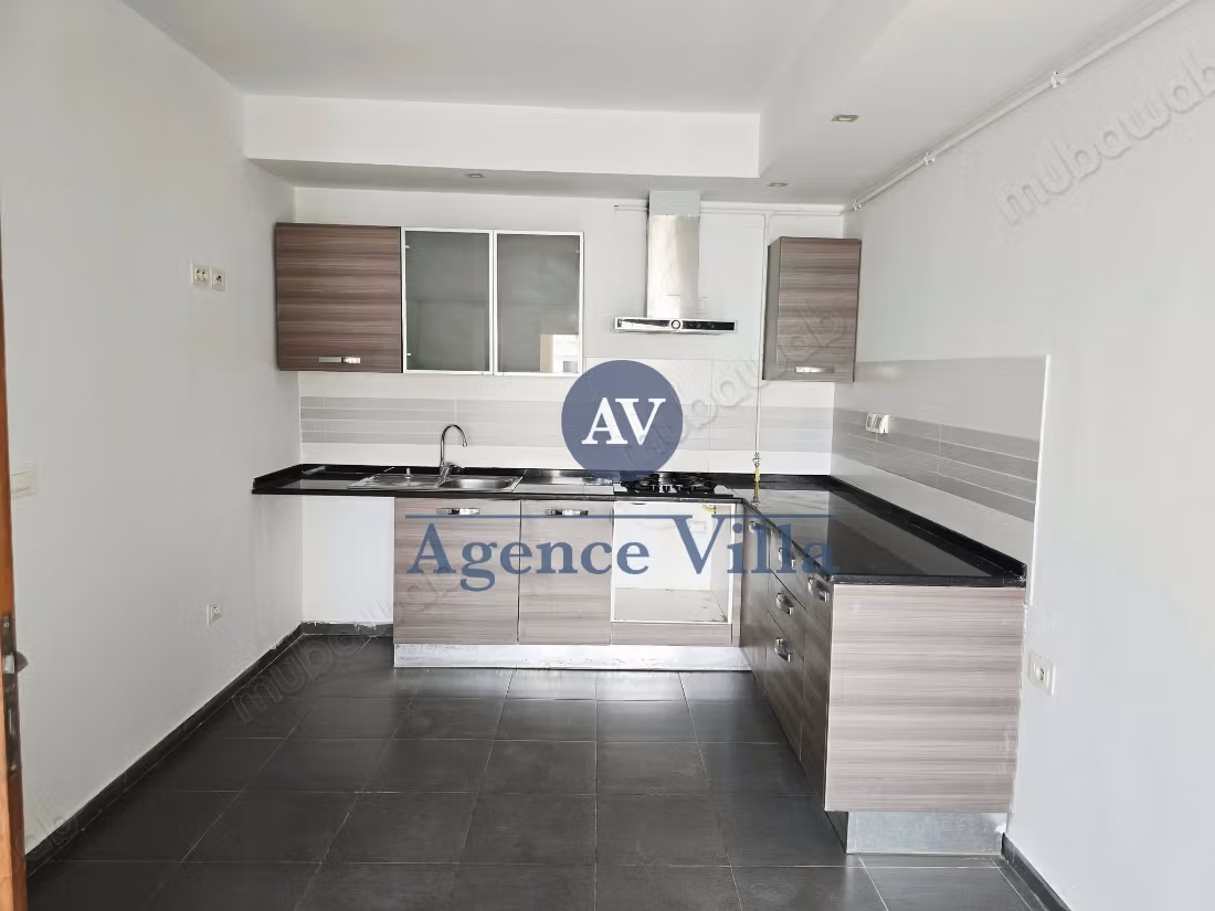 A louer appartement s2 aux jardins de Carthage