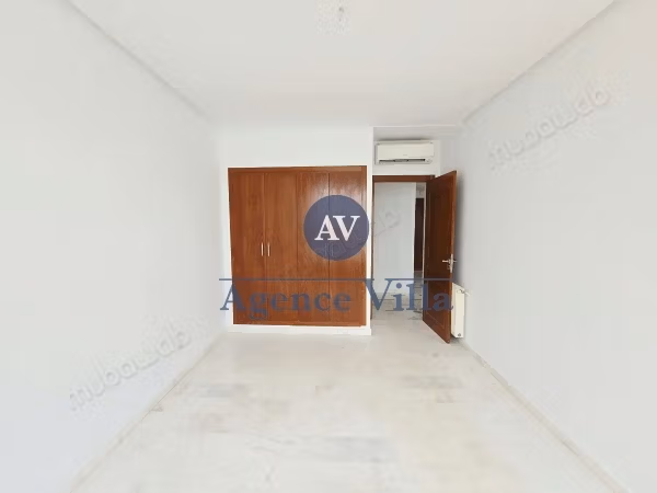 A louer appartement s2 aux jardins de Carthage