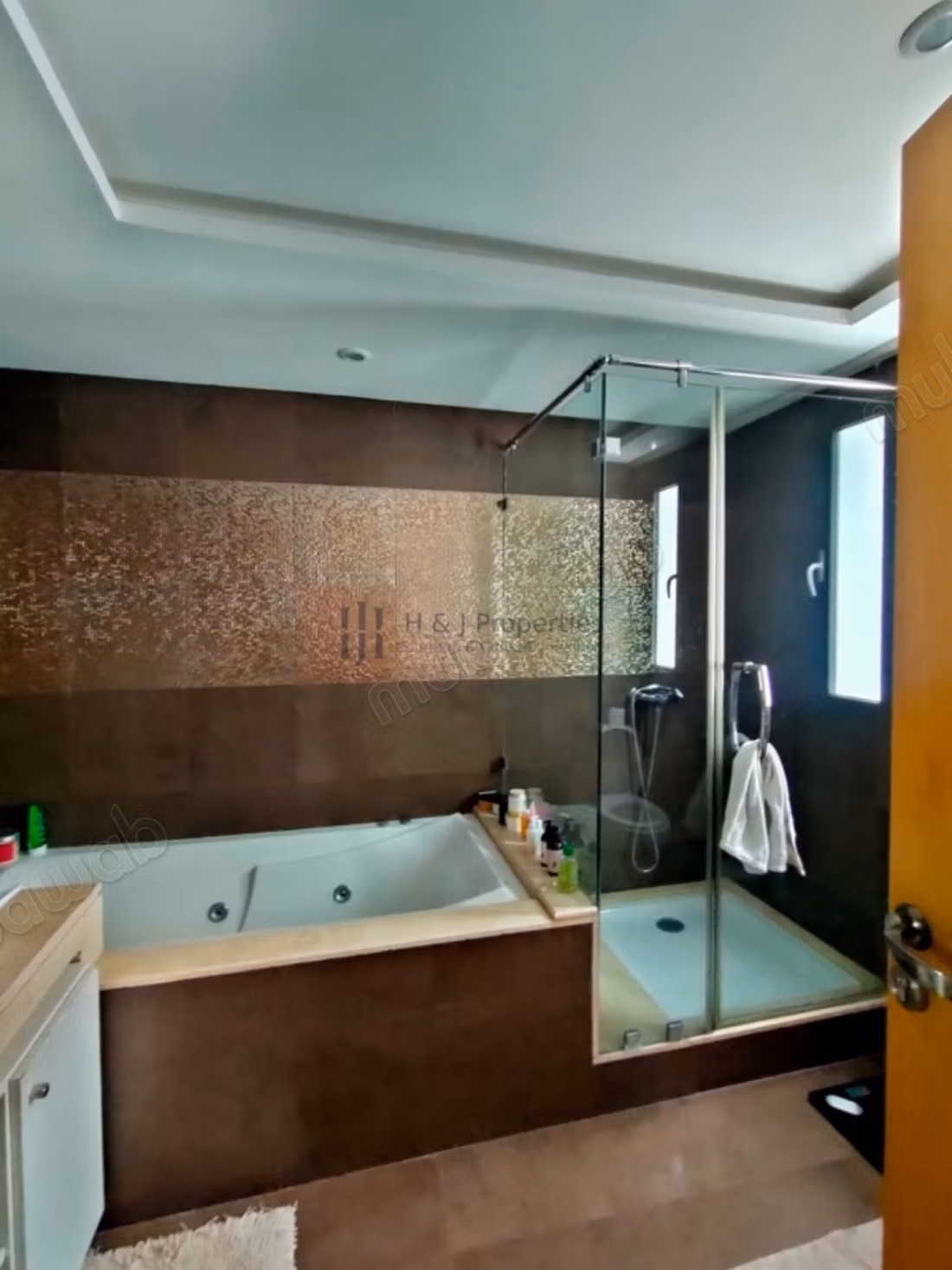 Villa t5 – 4 chambres – piscine