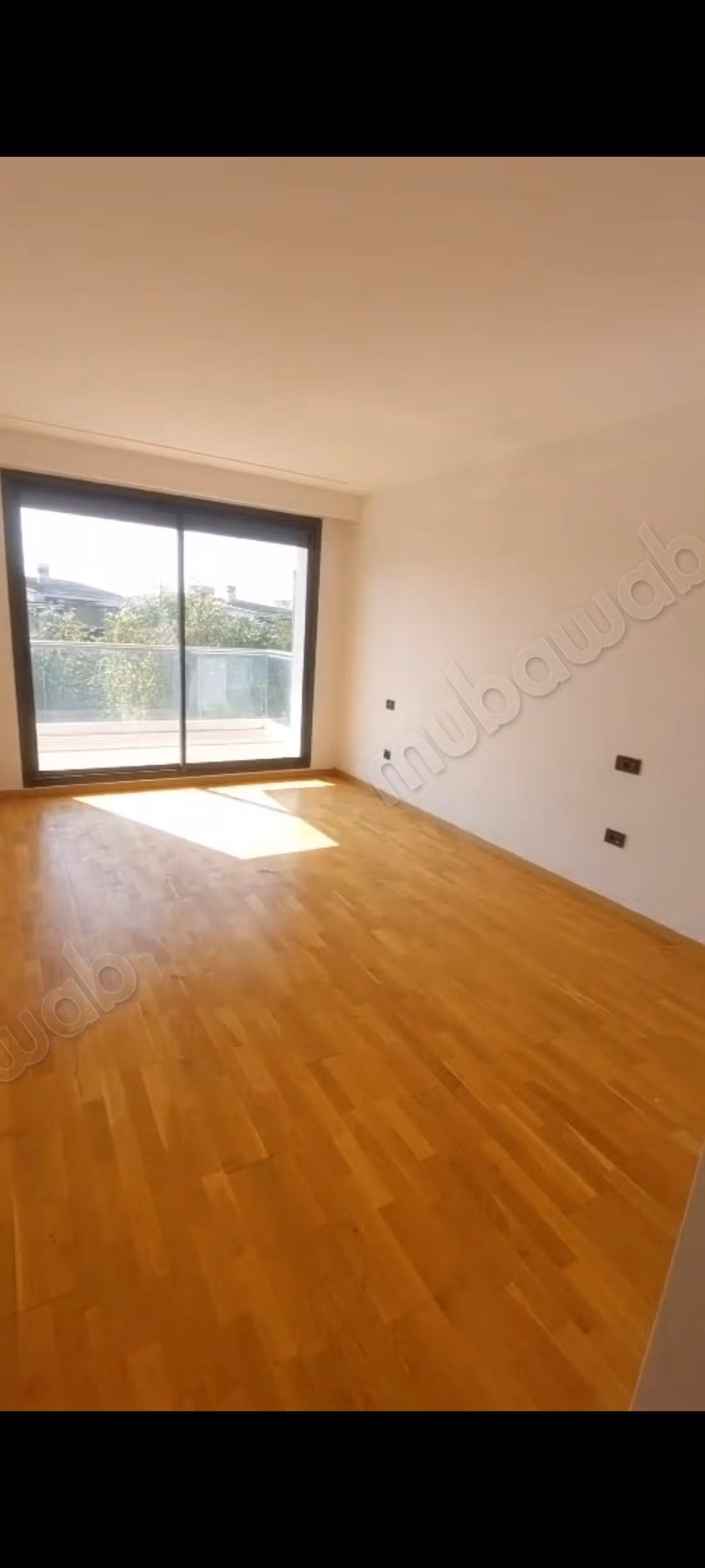Duplex d'exception à louer – vide