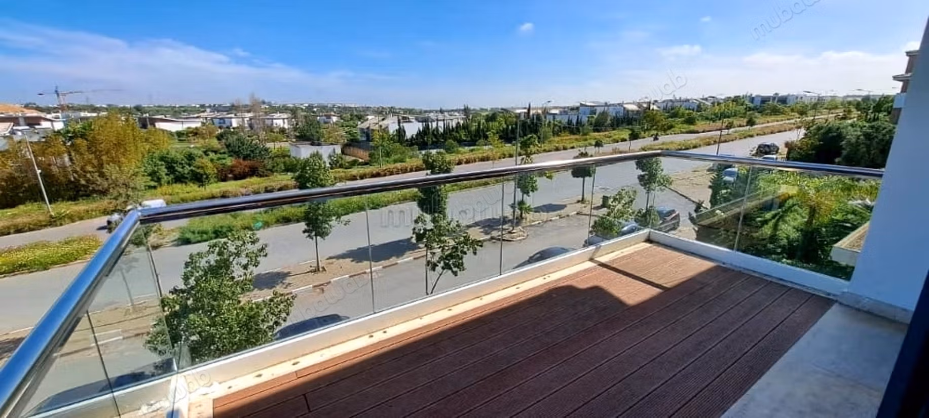 Duplex d'exception à louer – vide