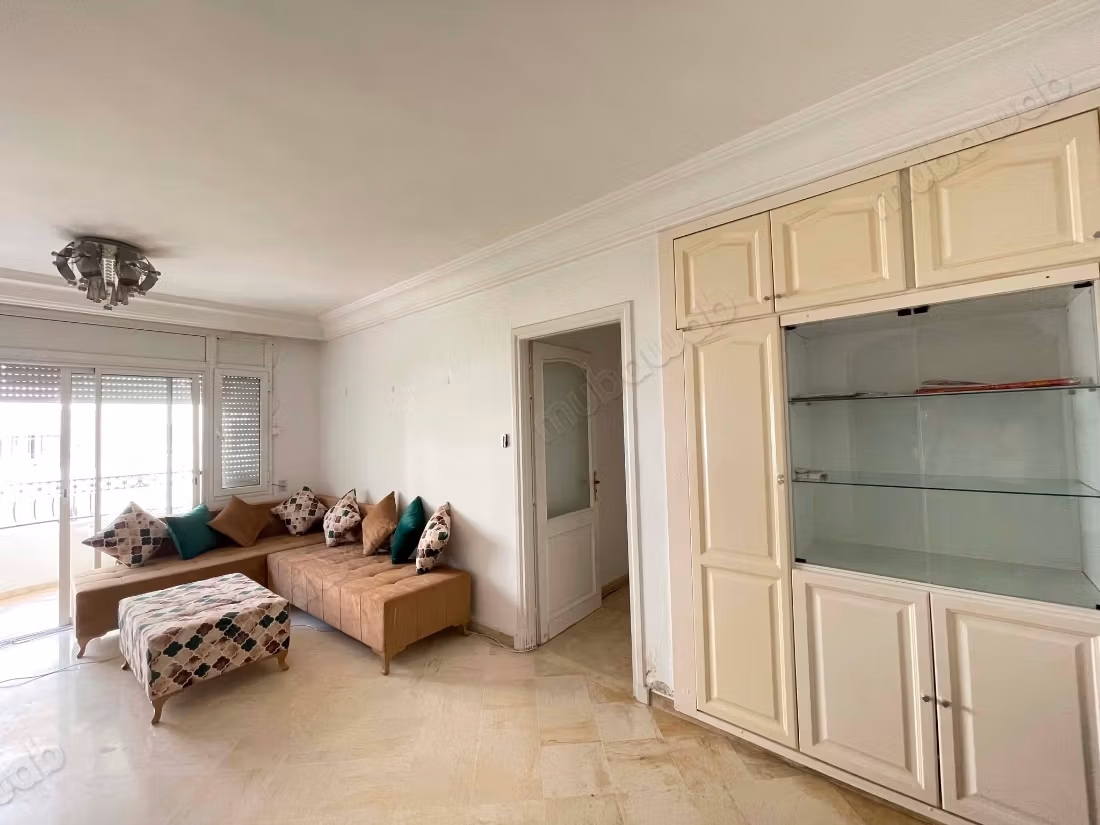 A vendre un appartement en s2 à l'aouina