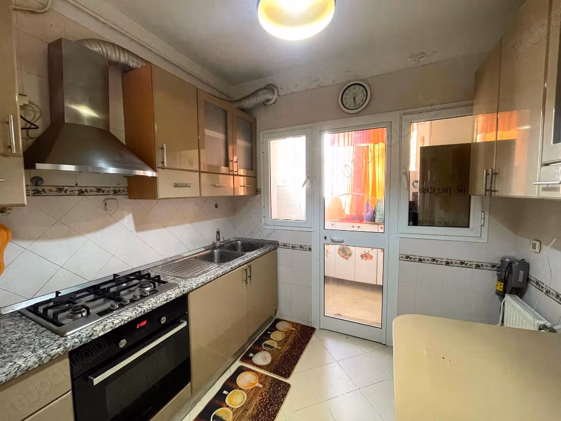 A vendre un appartement en s2 à l'aouina