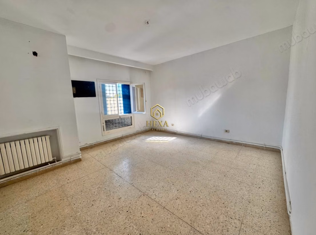 An S4 twin villa with a swimming pool in La Soukra