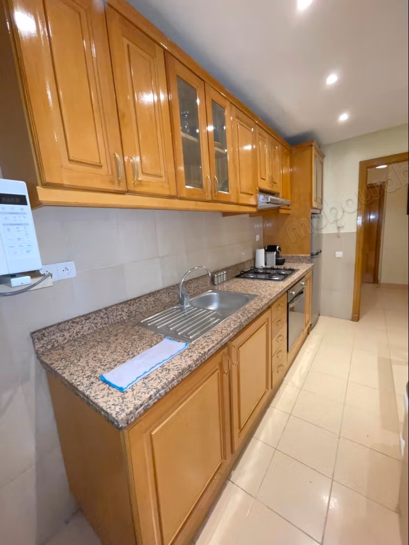 Refined Stay – Practical & Stylish Apartment
