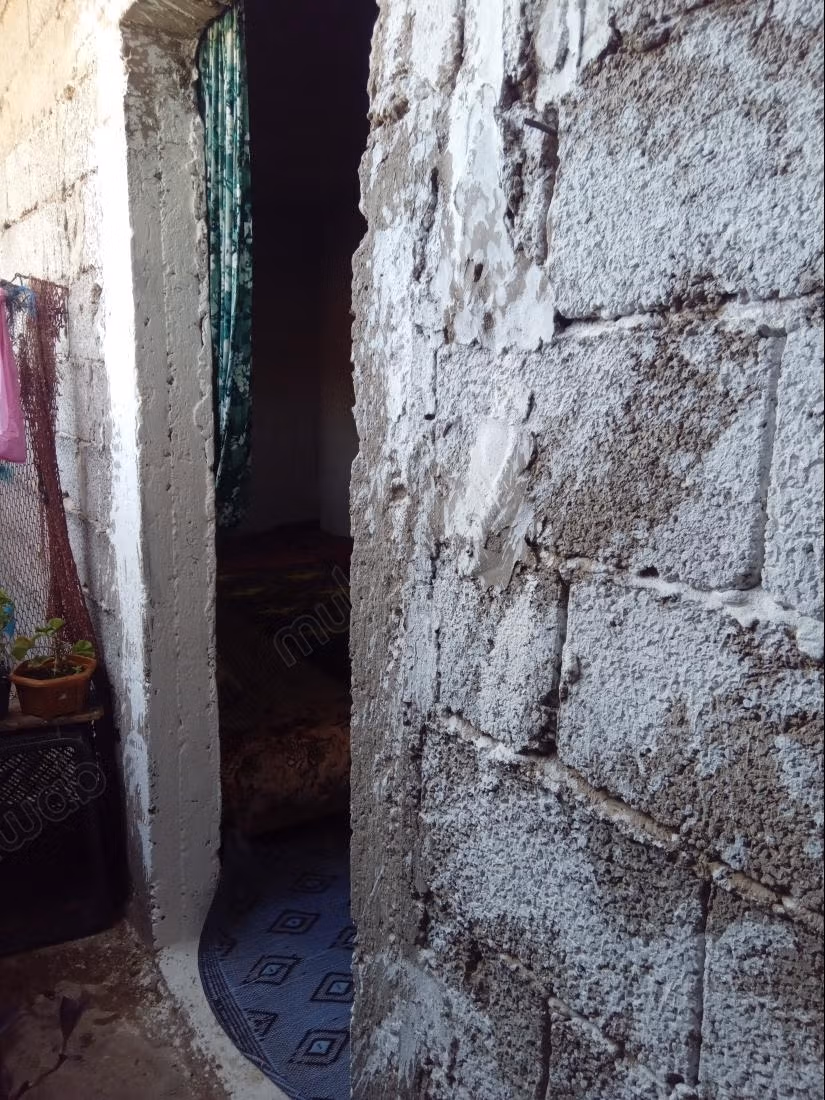 Wonderful house for sale in Talmost. 1 nice room. Quiet environment with a mountain view, secure door