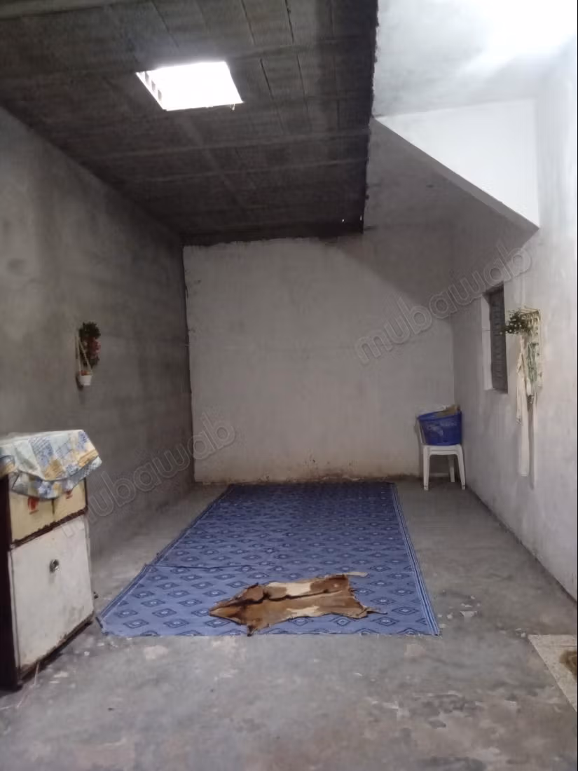 Wonderful house for sale in Talmost. 1 nice room. Quiet environment with a mountain view, secure door