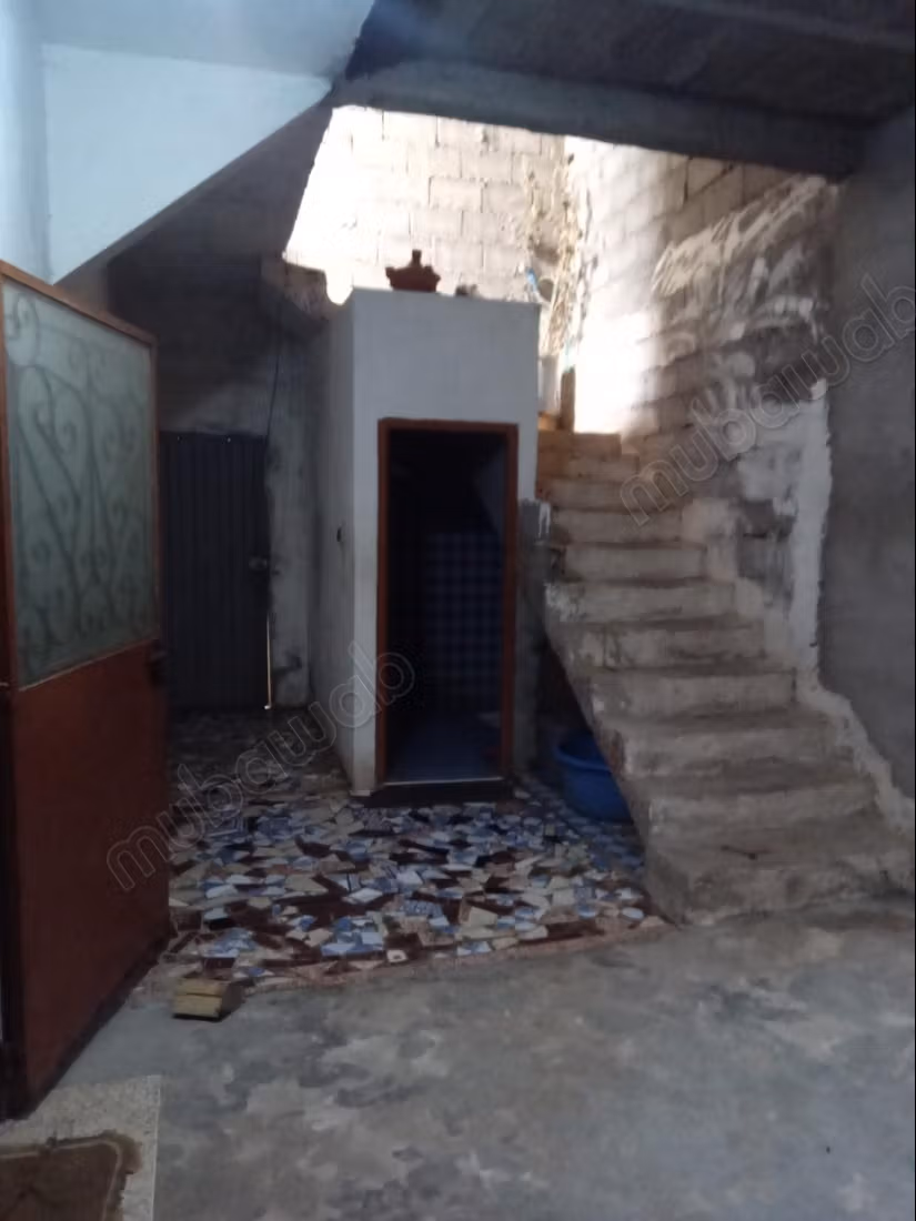 Wonderful house for sale in Talmost. 1 nice room. Quiet environment with a mountain view, secure door