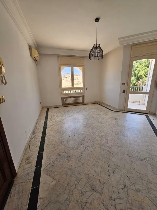 In Affitto – Appartamento S1 a Ennasr 2