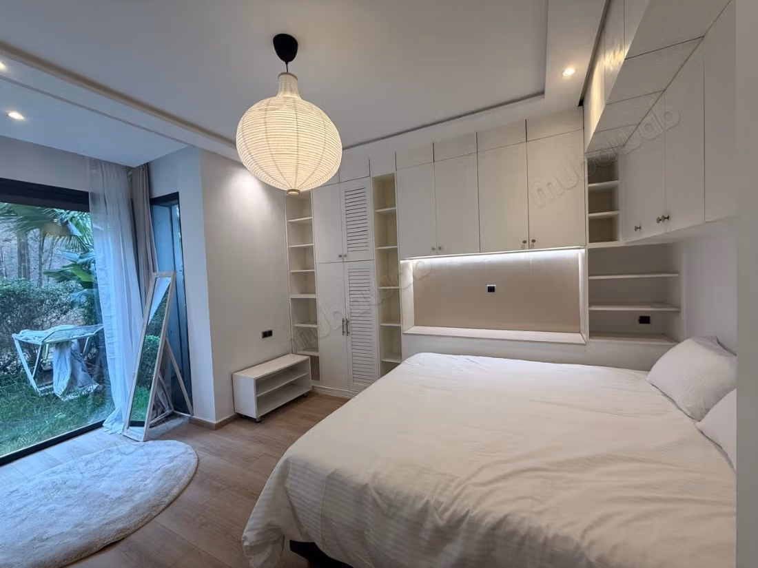 Garden level studio for rent in Ain Diab