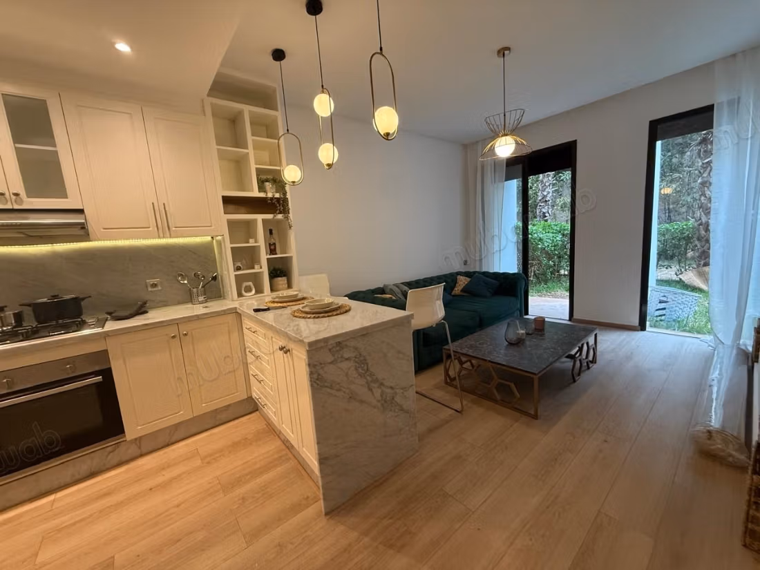 Garden level studio for rent in Ain Diab