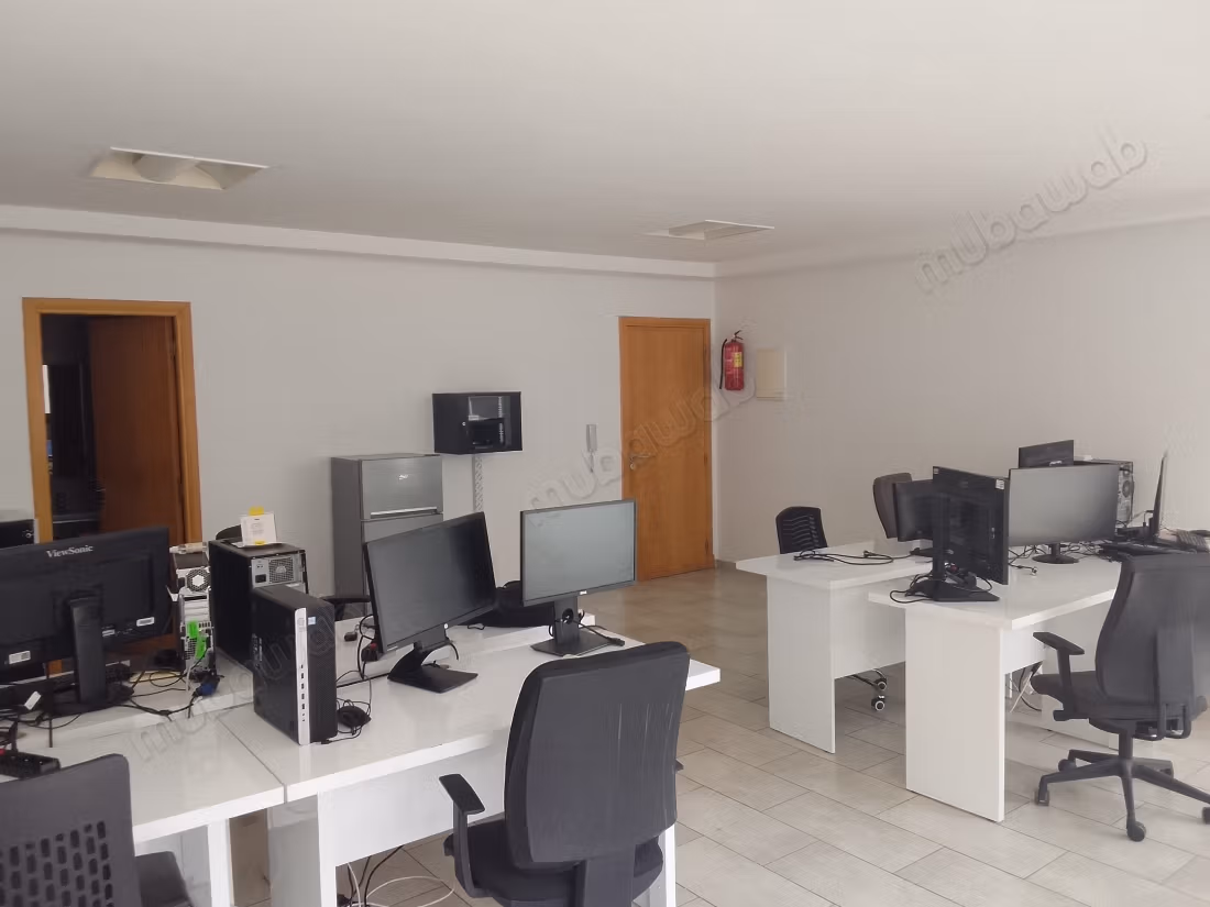 Plateau neuf avec ascenseur garage