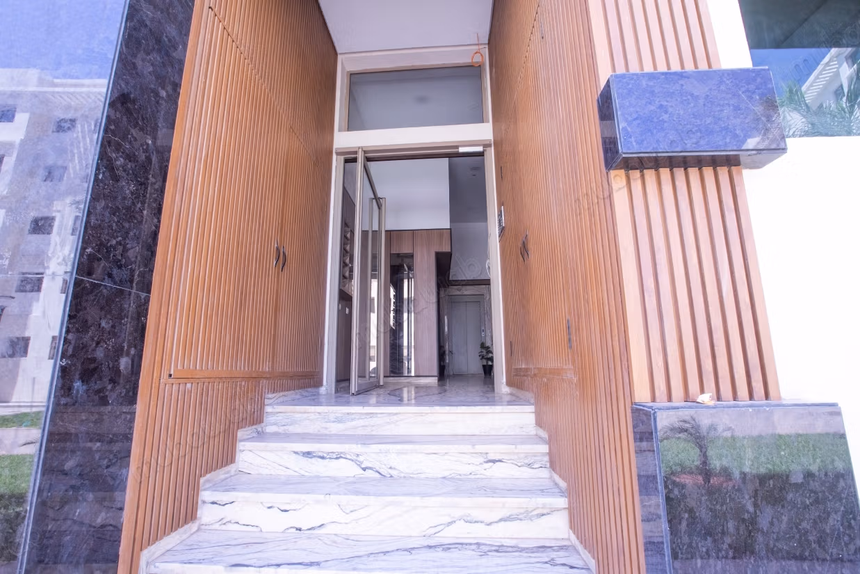 Vend appartement à Bouskoura. Surface de 84 m²