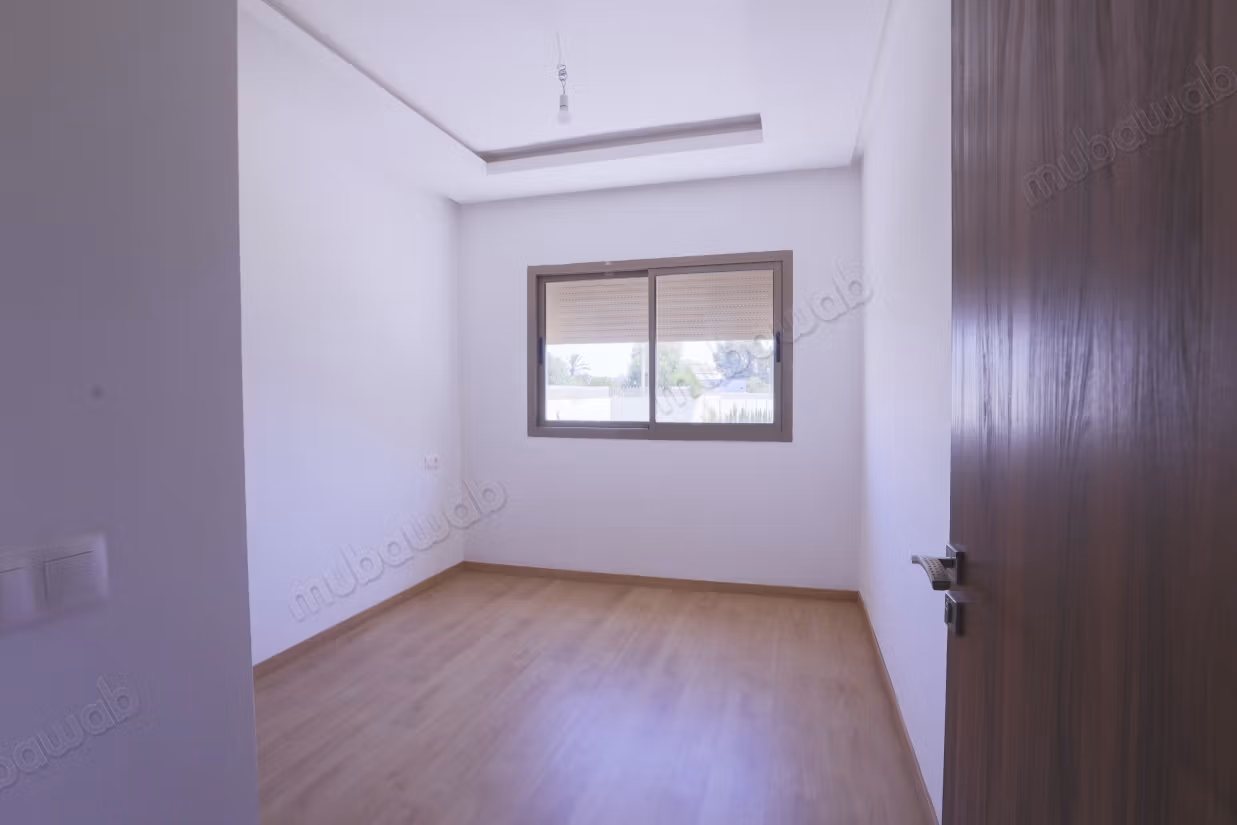Local commercial en vente à Bouskoura. Surface de 32 m²