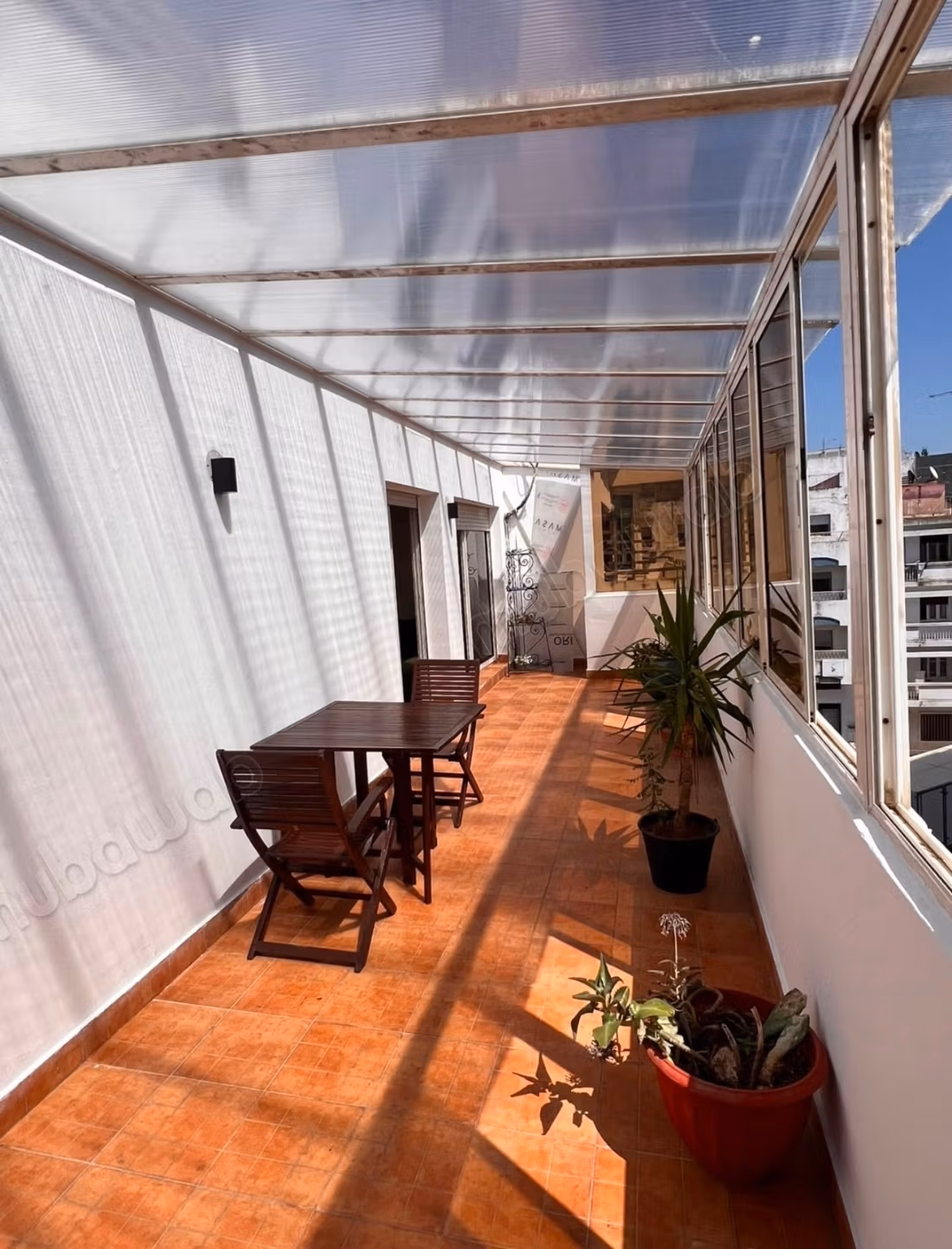 Bel appartamento arredato con terrazza in affitto a Hassan