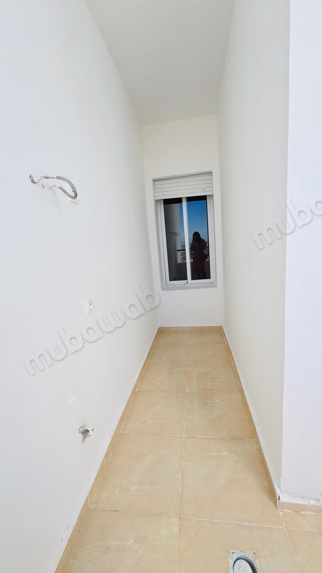 Apartment for rent in Hay Hassani. 2 beautiful bedrooms. Quiet environment with mountain view, double glazing.