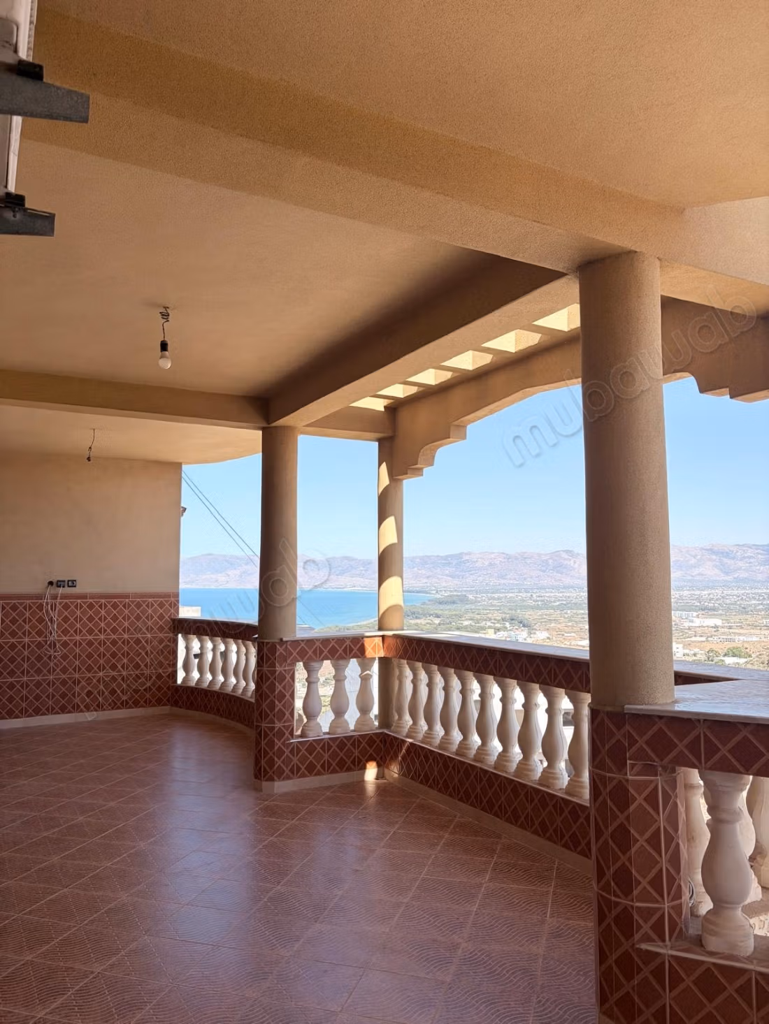 Te koop – Prachtige getroffene villa in Ajdir Al Hoceïma