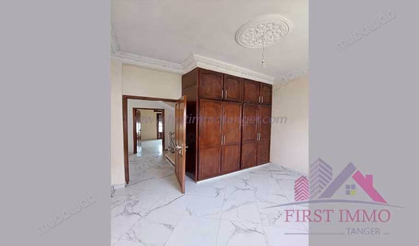 Spacious Villa with Garden for Rent