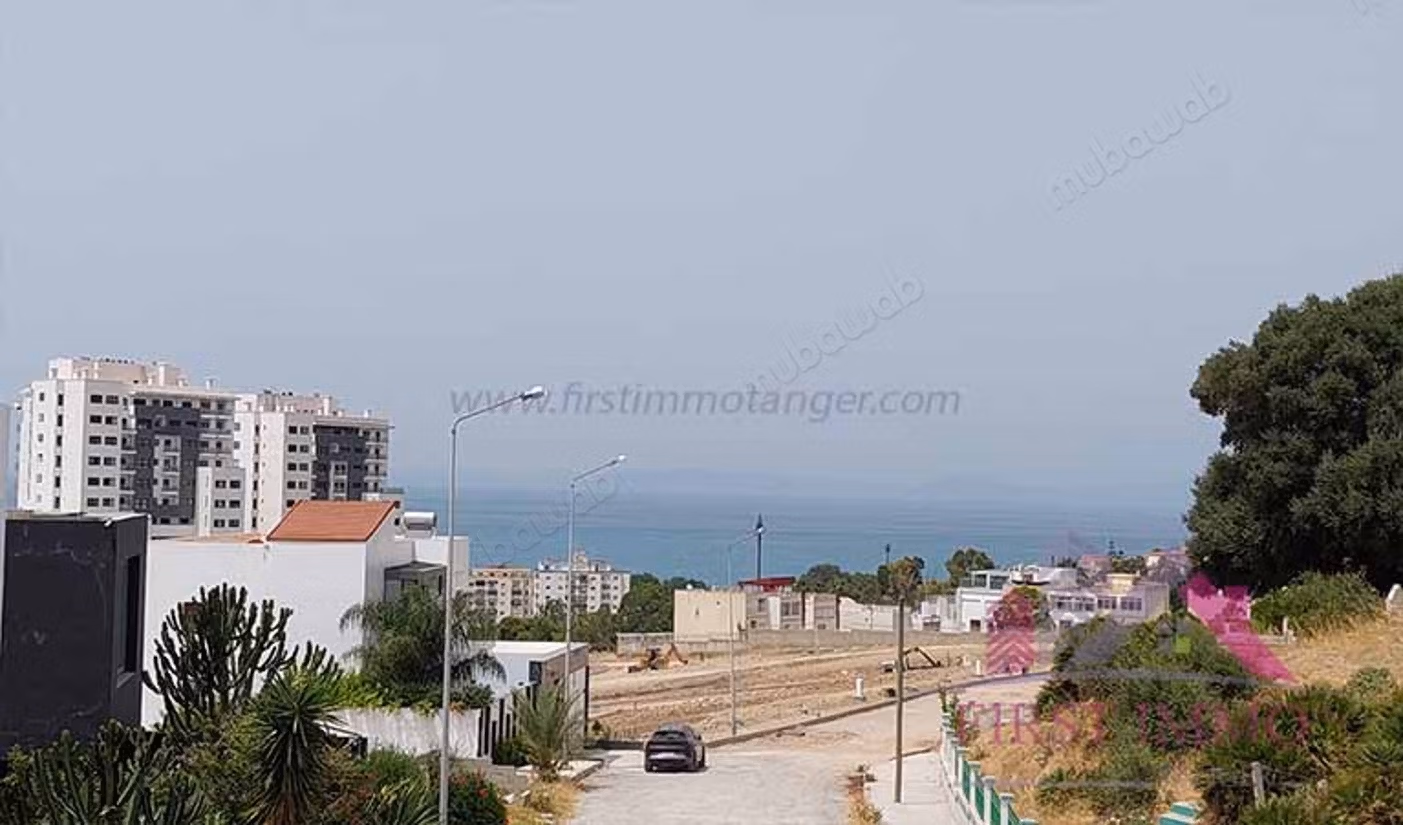 Spacious Villa with Garden for Rent