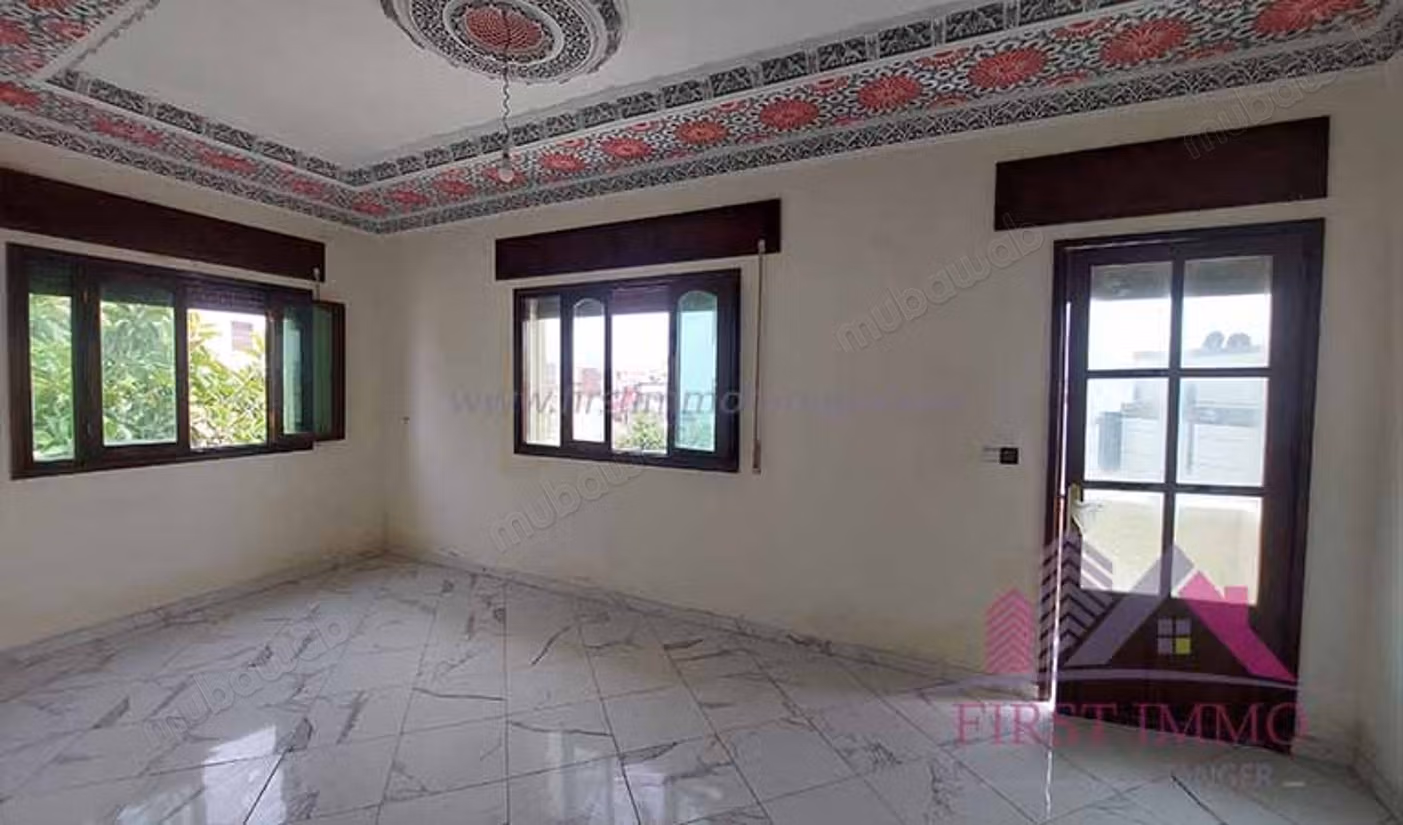 Spacious Villa with Garden for Rent