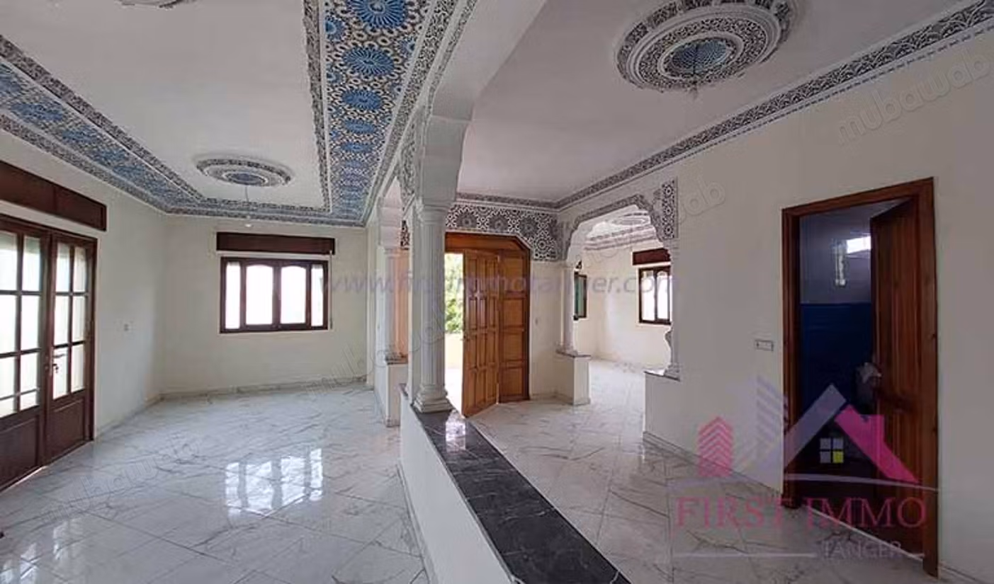 Spacious Villa with Garden for Rent