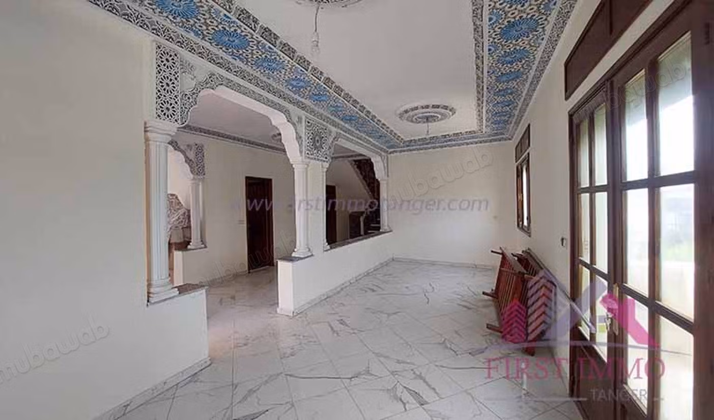 Spacious Villa with Garden for Rent