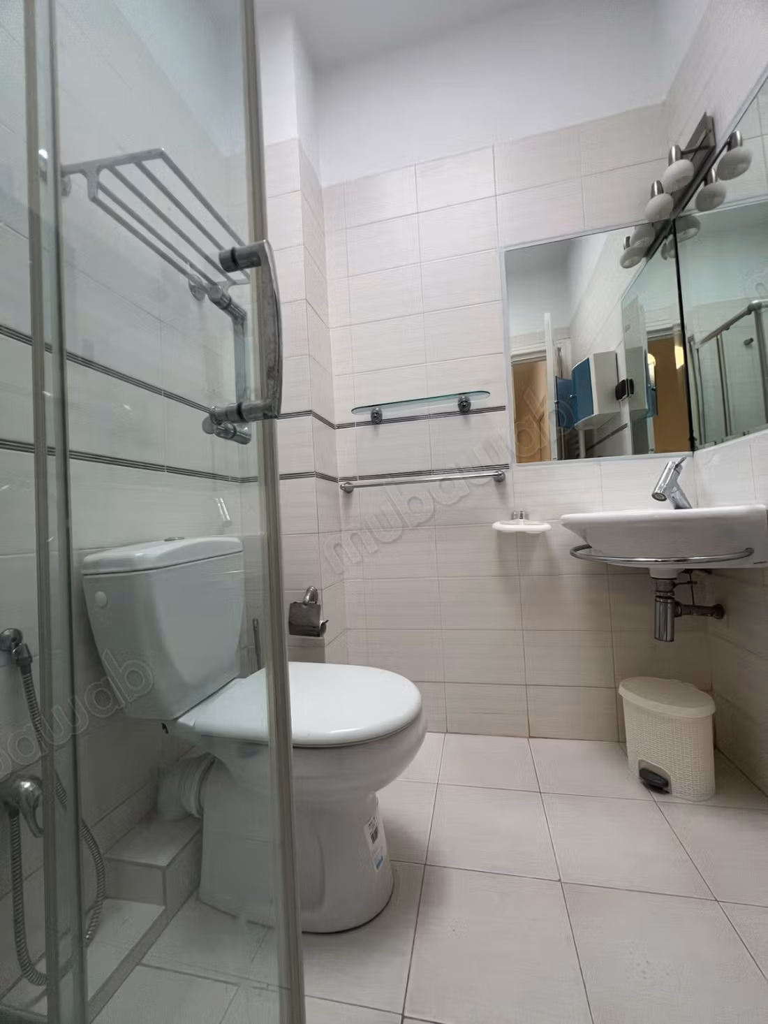 Duplex meublé indepandant avec jardin et terasse