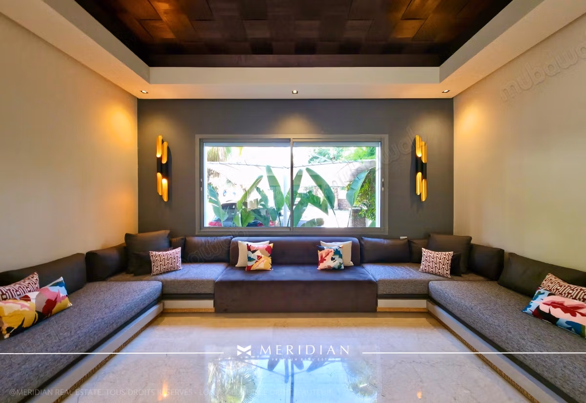 Exclu Location Villa moderne meublée.
Ain Diab