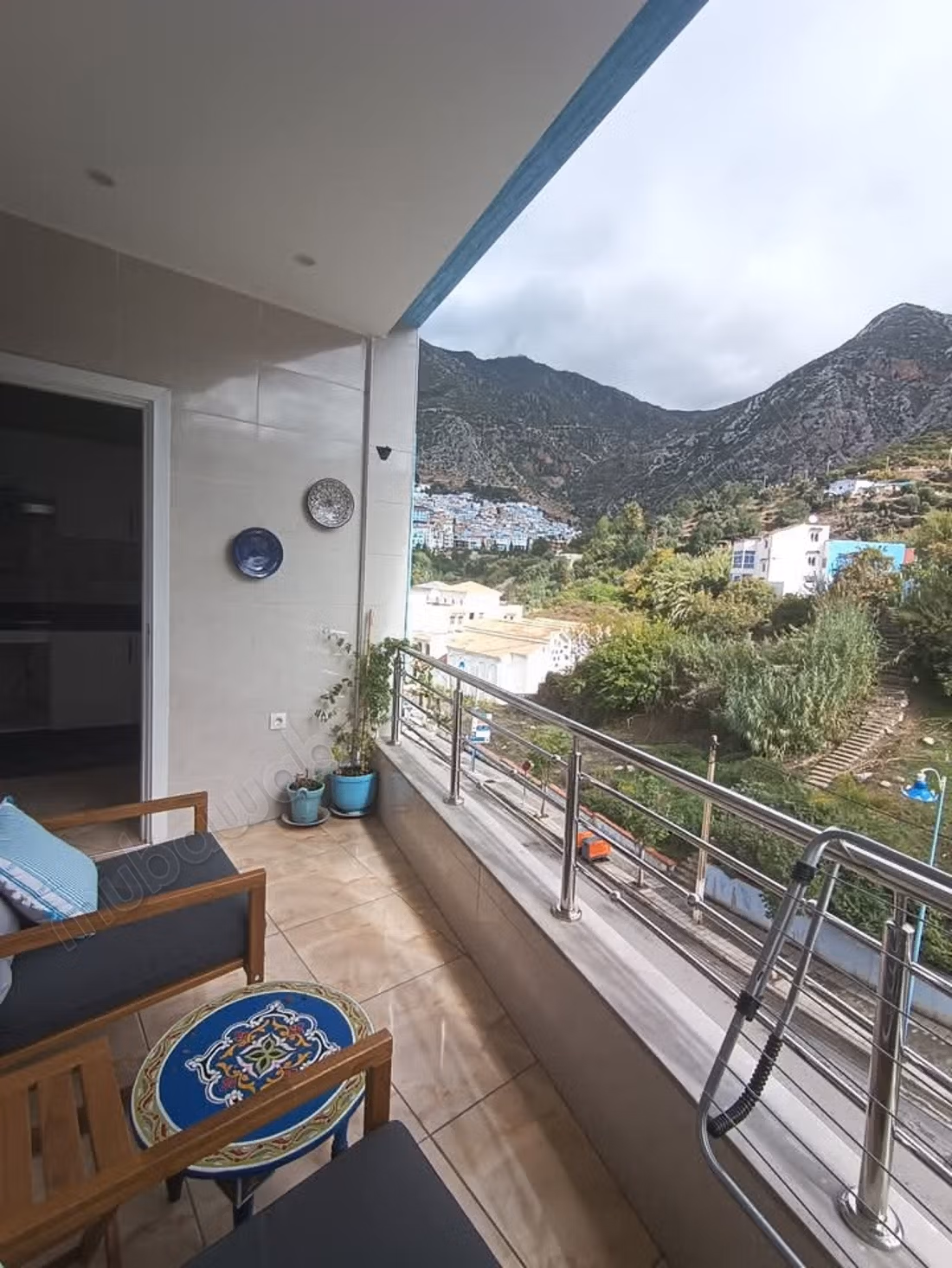 Appartamenti in affitto a Chefchaouen. 3 ampie stanze. Balcone luminoso