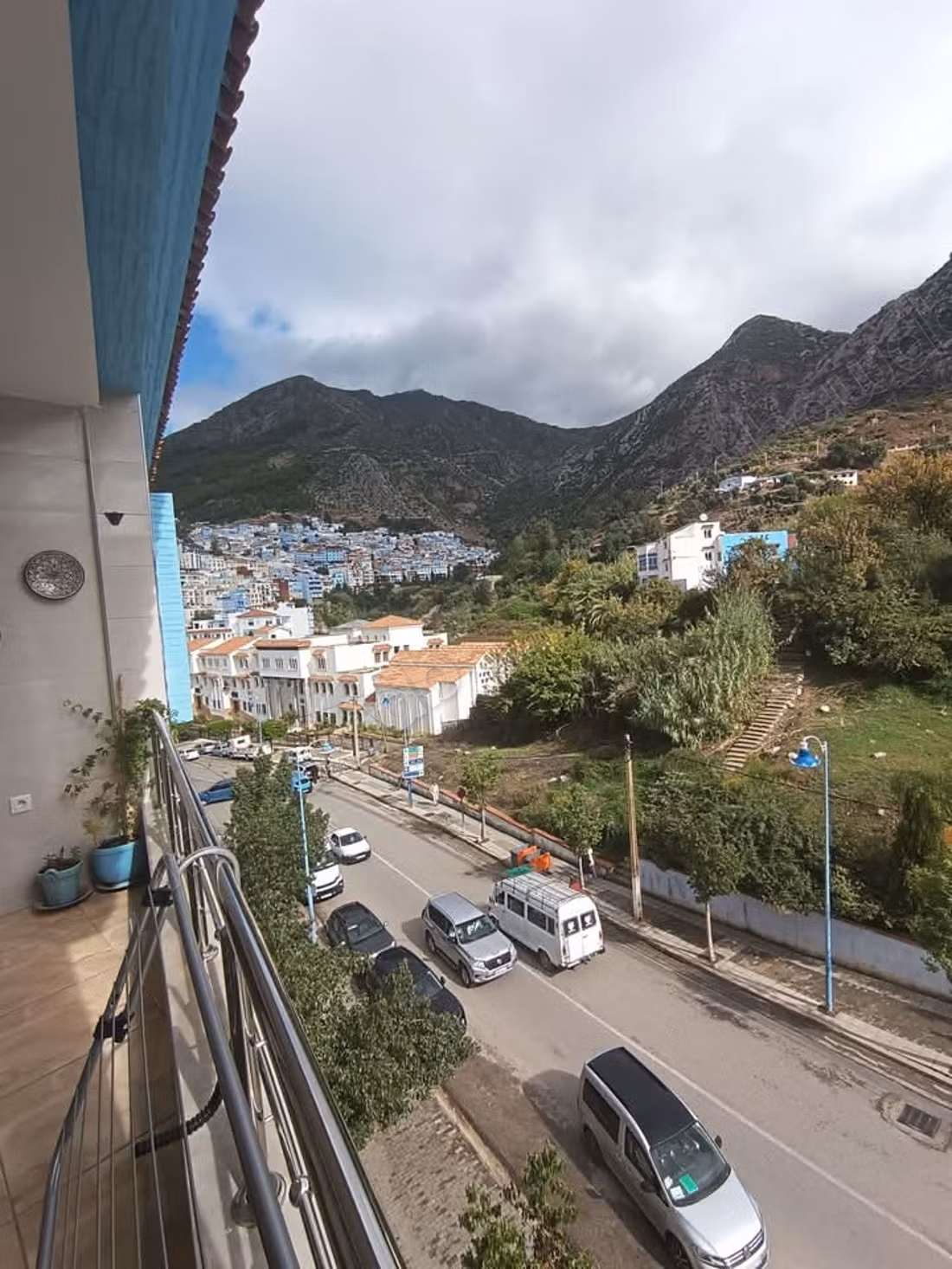 Appartamenti in affitto a Chefchaouen. 3 ampie stanze. Balcone luminoso