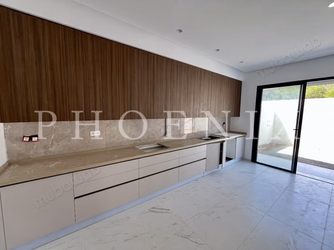 Villa S4 nuova con piscina a Gammarth
