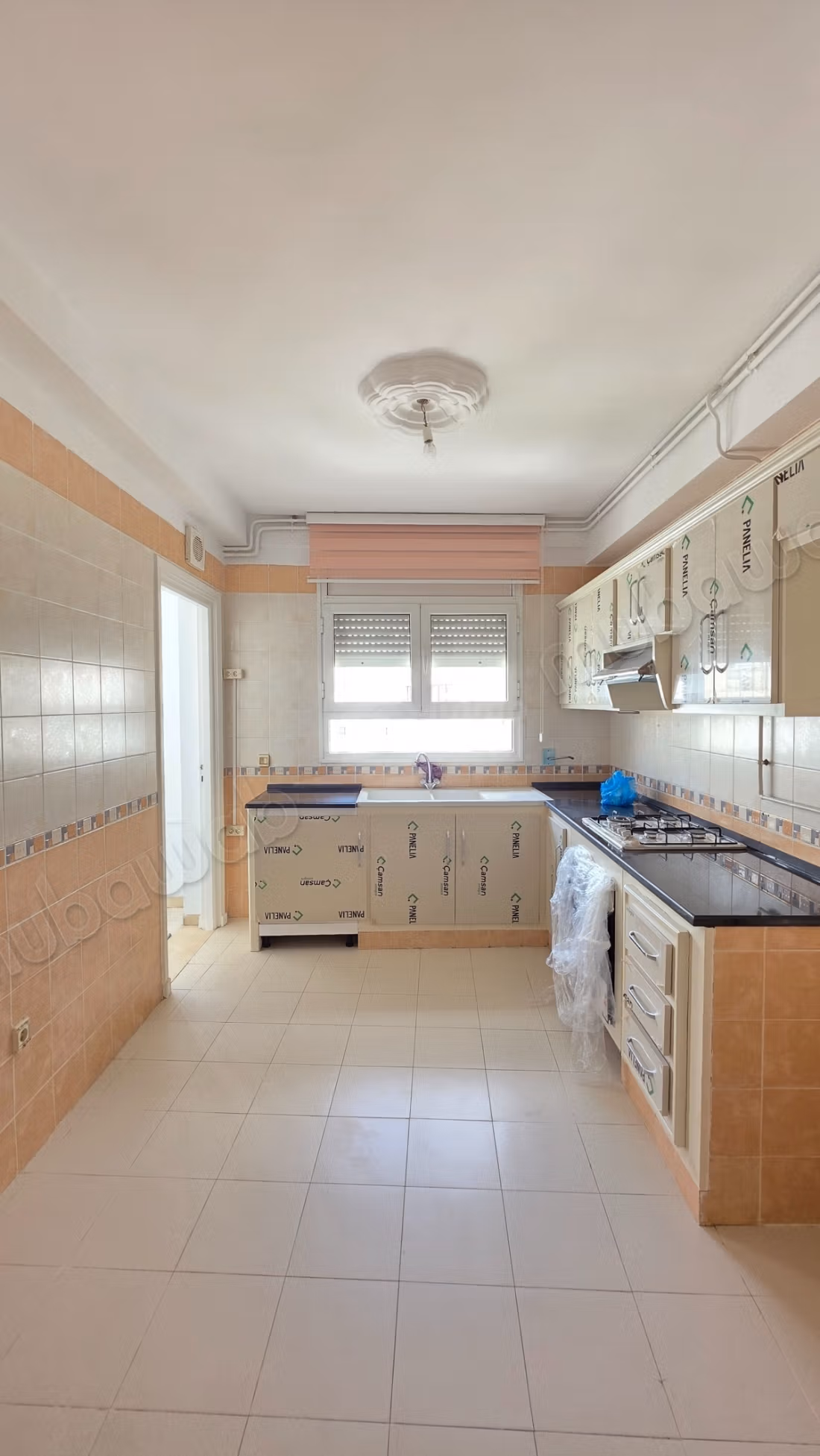 Appartement s3 de 140m2 à cité Ennasr