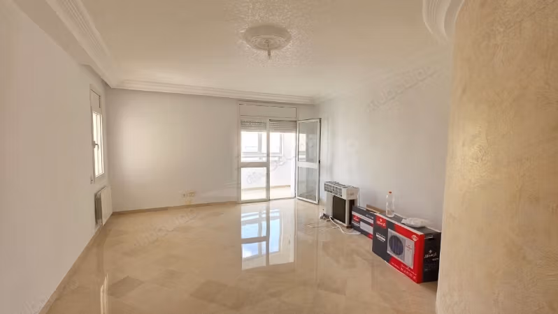 Appartement s3 de 140m2 à cité Ennasr