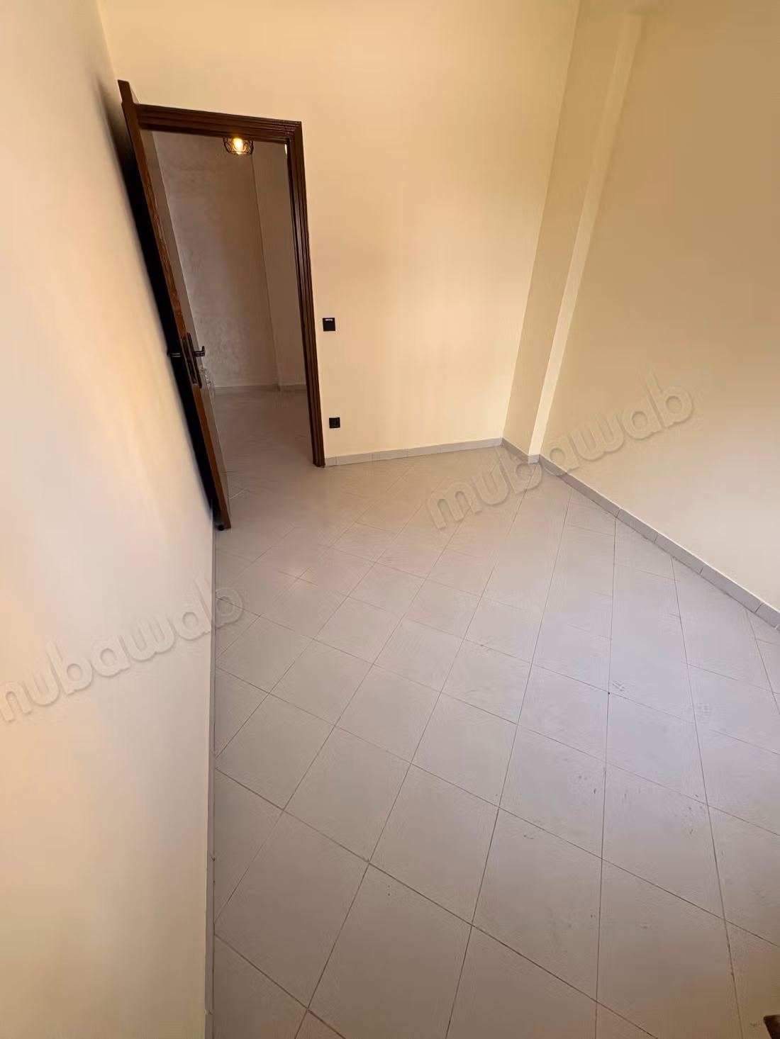 Appartement te koop in Oulfa. 4 grote kamers