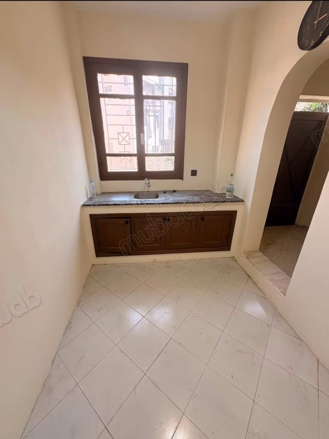 Appartement te koop in Oulfa. 4 grote kamers