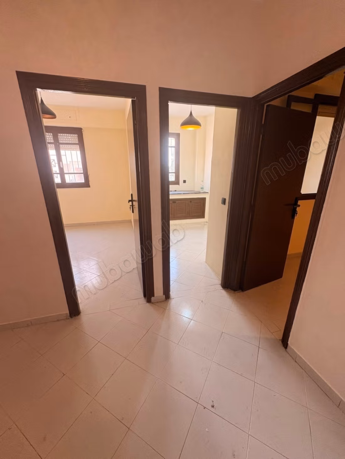 Appartement te koop in Oulfa. 4 grote kamers