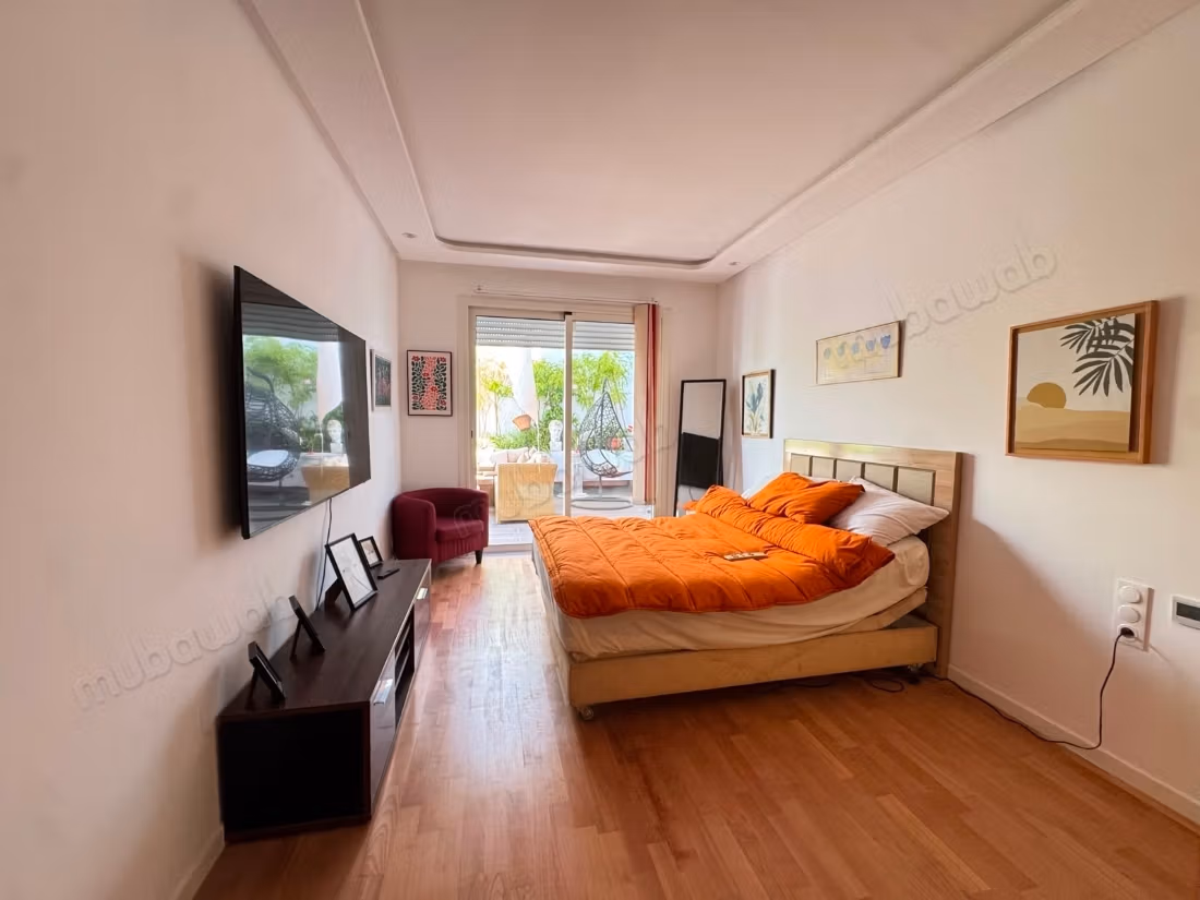 Appartamento in affitto a Oasis. Superficie di 136 m². Arredato