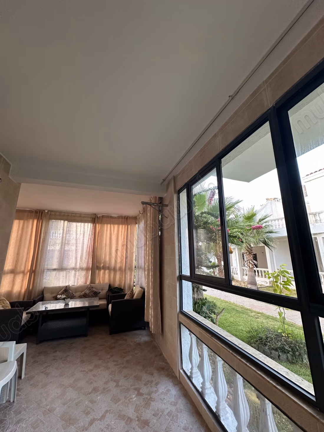 Villa & Beach within walking distance: Pool, exceptional setting & 24/7 guarded residence