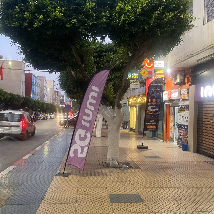Bel appartement COMMERCIAL en location en Centre ville. Surface totale 75 m². Double vitrage