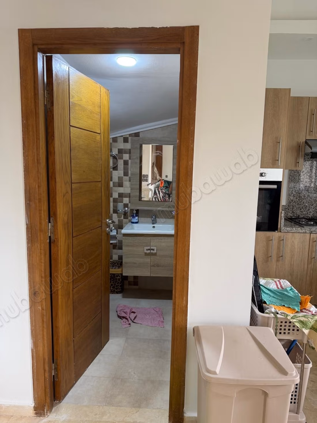Affitto stagionale sulla spiaggia del giardino. Superficie 143 m². Garage e terrazza