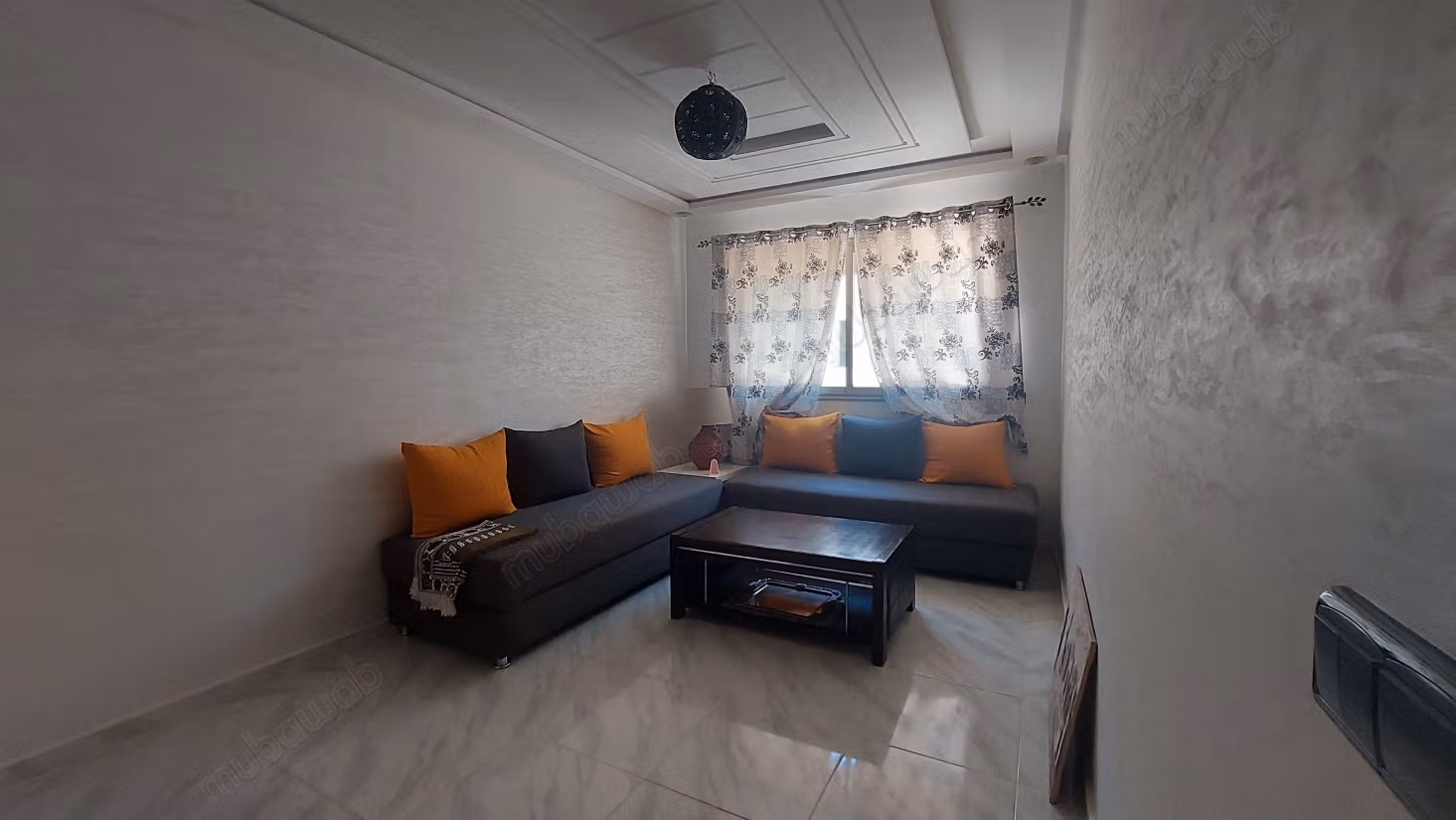 Bel appartement à vendre à Sidi Rahal Chatai.
Surface de 58 m².
Grand balcon