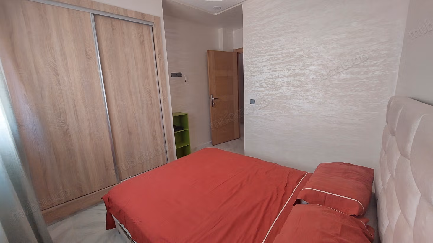 Bel appartement à vendre à Sidi Rahal Chatai.
Surface de 58 m².
Grand balcon