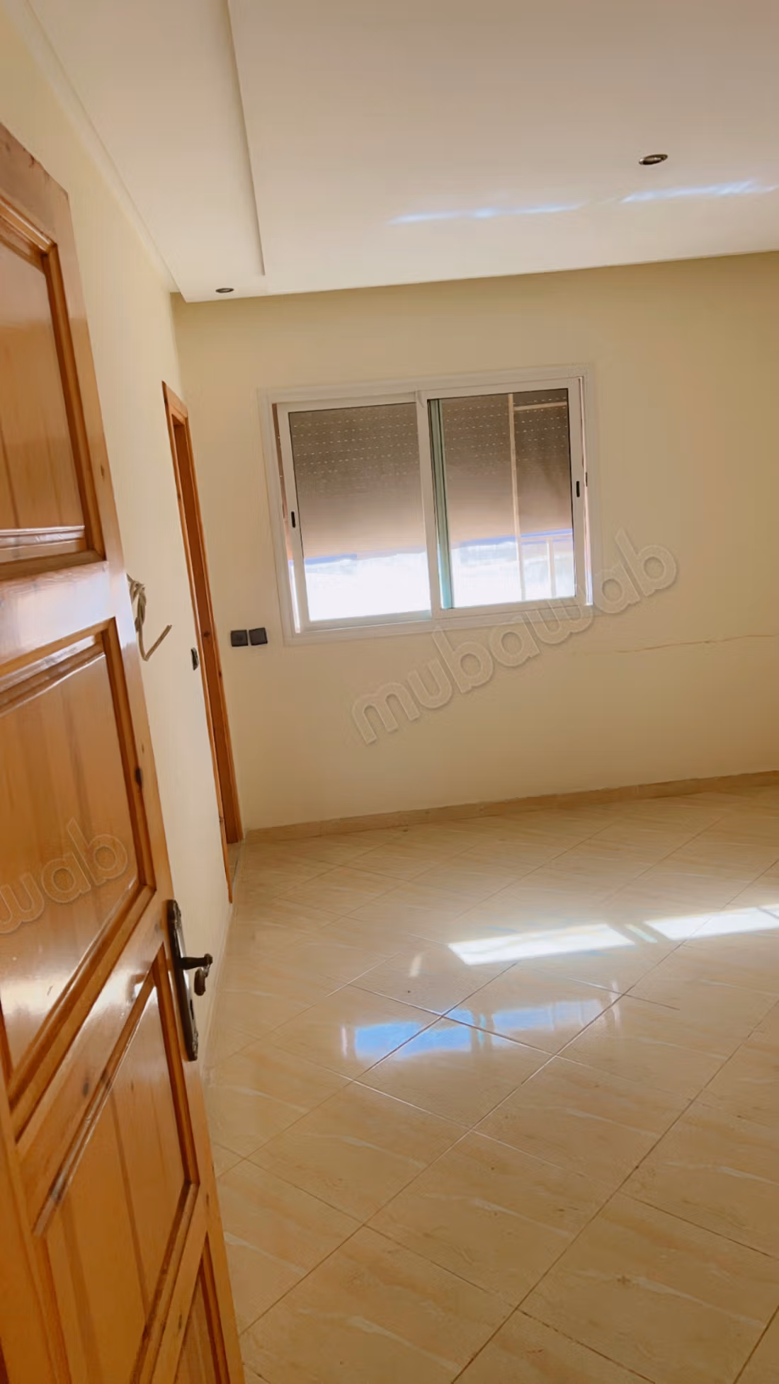 عمارة R2 مع جراجات