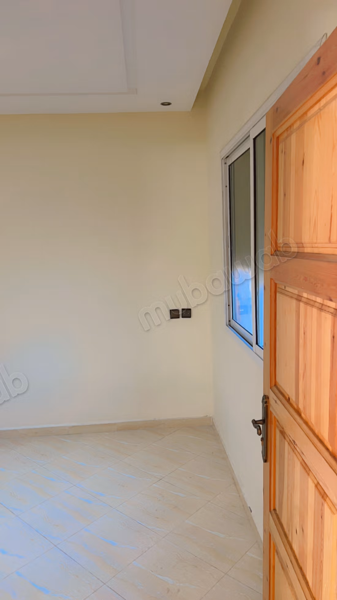 عمارة R2 مع جراجات