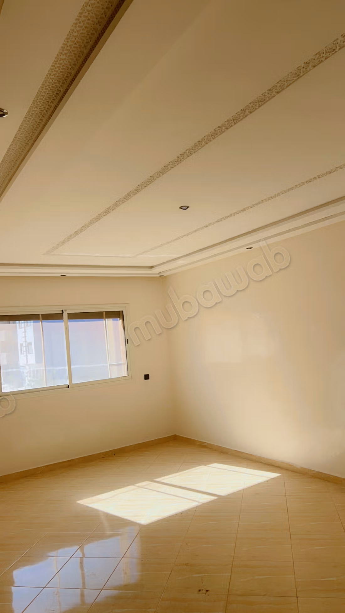 عمارة R2 مع جراجات