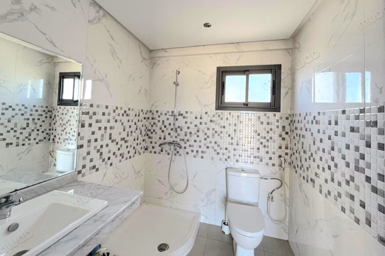 Apartamento de alto standing de 80 m² con gran terraza en alquiler – Ferme Bretonne, Casablanca